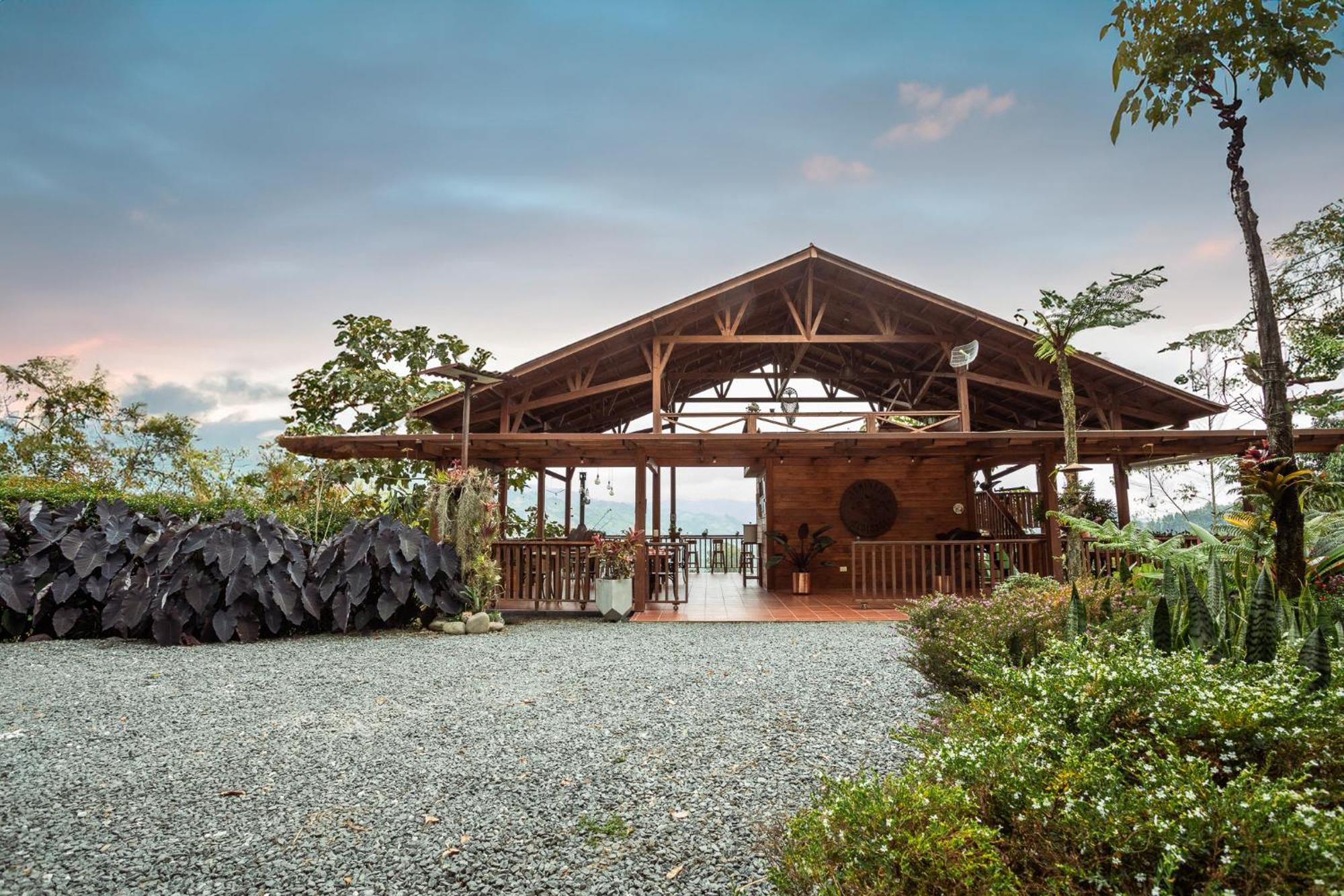 Tominejo Ecolodge - Casas En Los Arboles Нейра Экстерьер фото